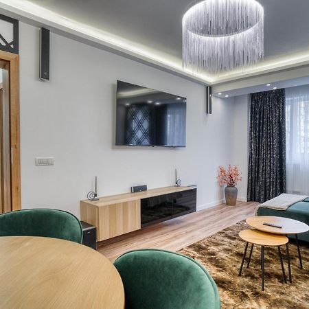 City Chic Retreat: Newly Renovated 1Br Apartment Bukarest Eksteriør billede