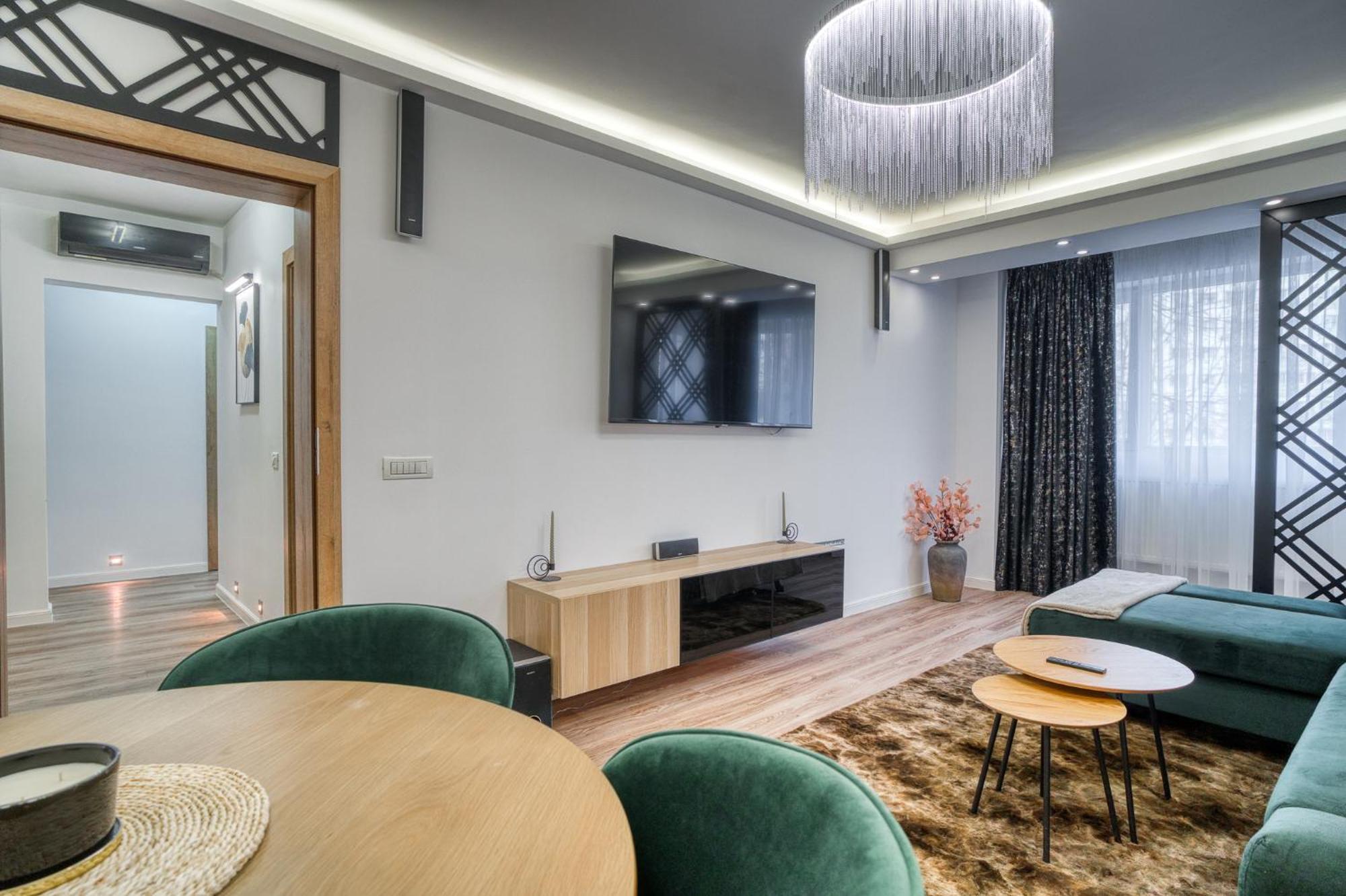 City Chic Retreat: Newly Renovated 1Br Apartment Bukarest Eksteriør billede